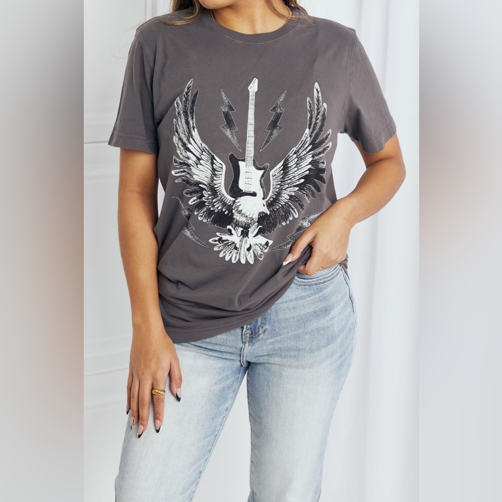 mineB Full Size Eagle Graphic Tee Shirt